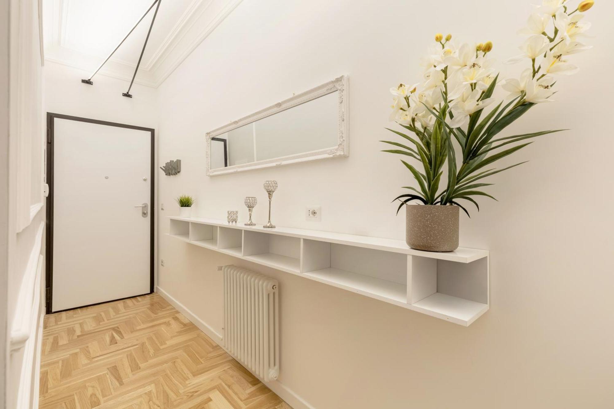 Hostly-puccini Luxury Home-near Colosseum & Trevi