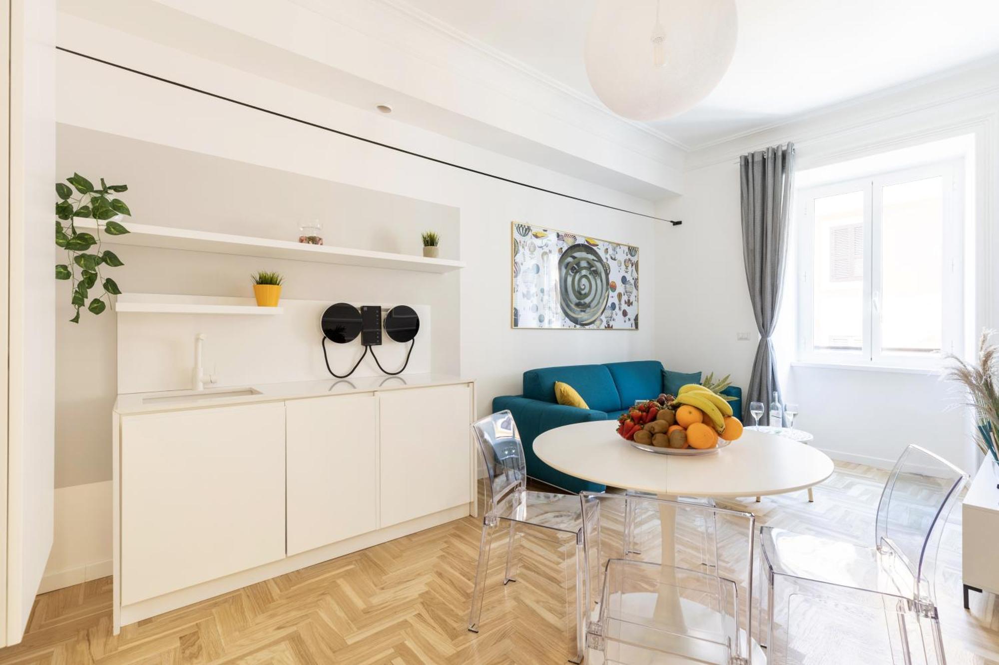 Hostly-puccini Luxury Home-near Colosseum & Trevi Apartment